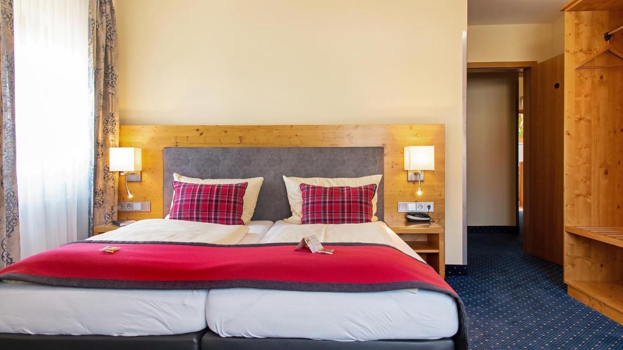 Akzent Hotel Krone Helmstadt Eksteriør bilde