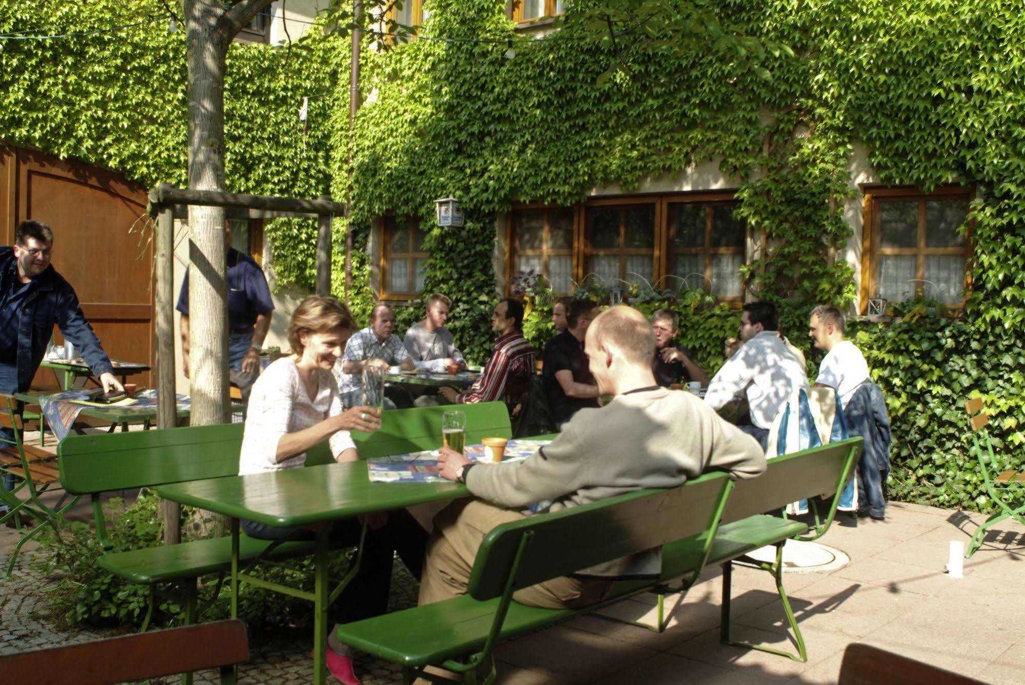 Akzent Hotel Krone Helmstadt Eksteriør bilde